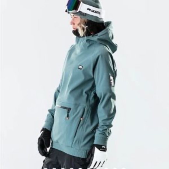 Montec Women’s Tempest Jacket - Picture 2 of 4
